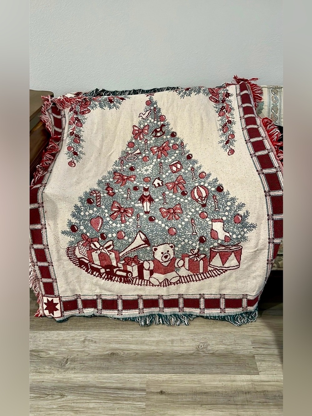 Vintage Woven Tapestry Christmas Throw